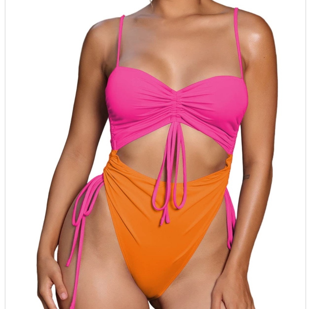 Viottiset Women's Cut Out One Piece